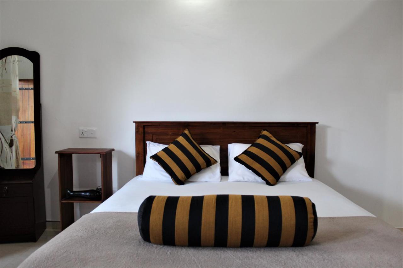 Amado Homestay Ella Exterior photo