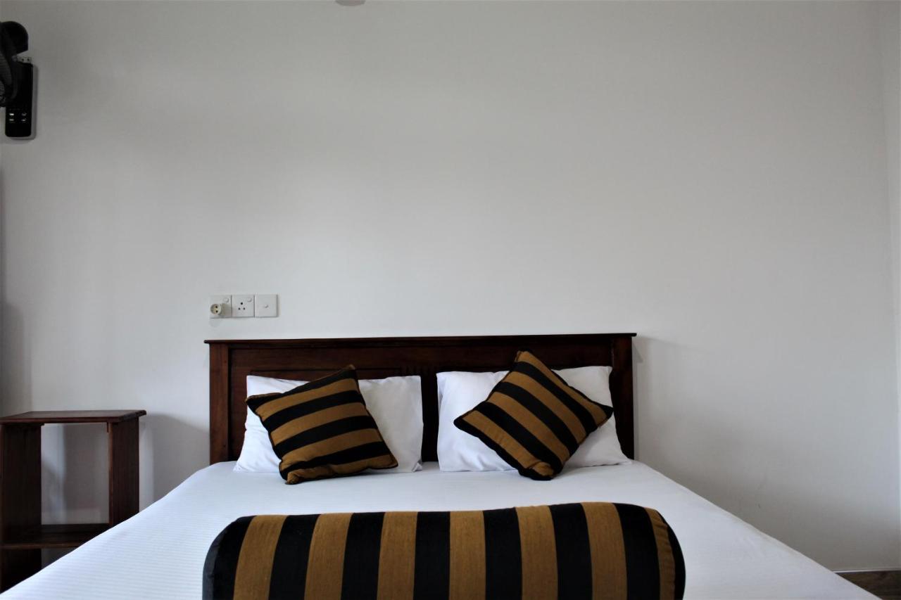 Amado Homestay Ella Exterior photo